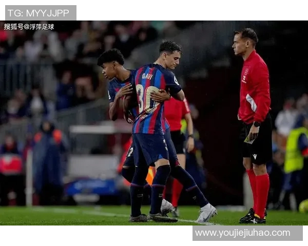 足球巨星私下聚会揭秘 球场背后的友谊与真情流露