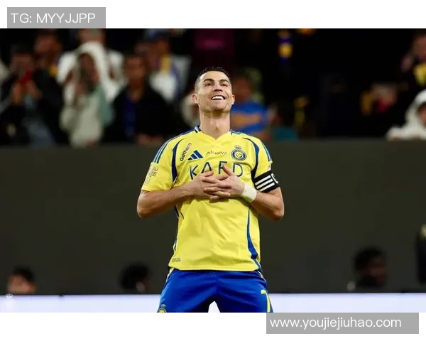 大眼足球球星的魅力与影响力解析：从球场到全球粉丝的热情追随