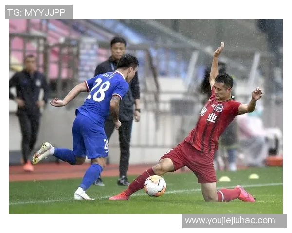 郑州建业足球队球星风采展现与发展历程分析